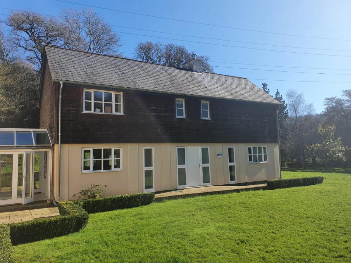 Osbornes Holiday House Near Exeter With Swimming Pool Экстерьер фото