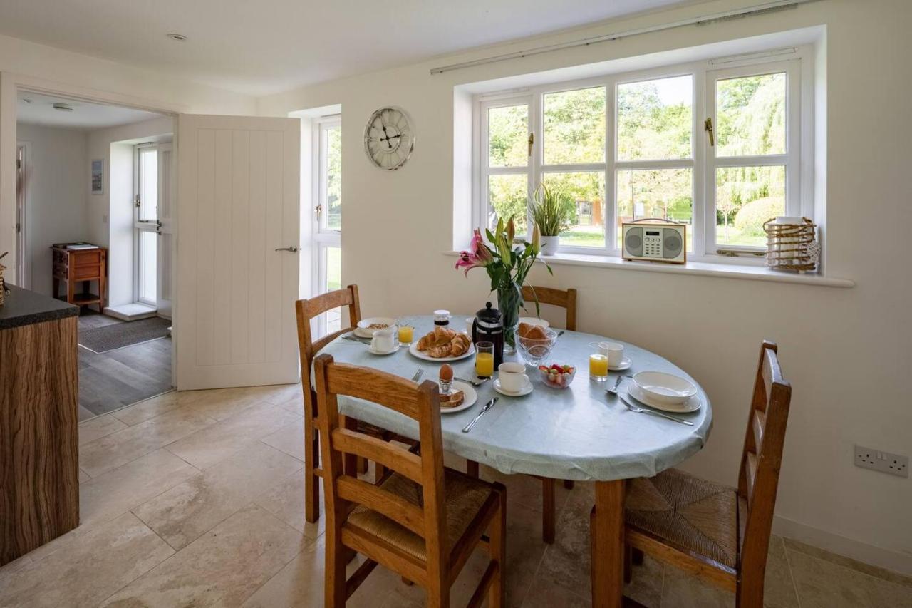 Osbornes Holiday House Near Exeter With Swimming Pool Экстерьер фото